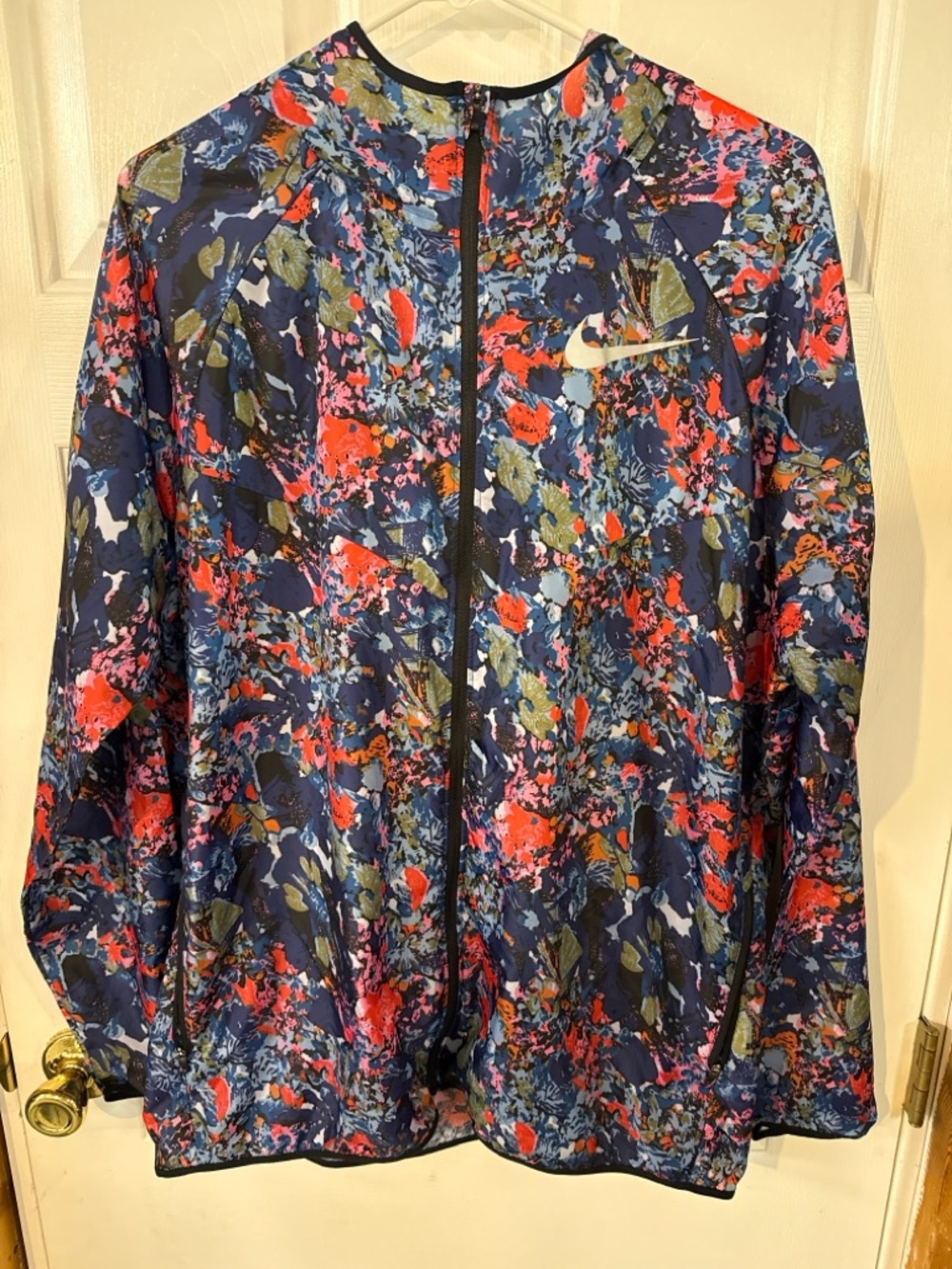 Nike Windrunner Jacket Mens L AR1720-438 Floral Camo Full Zip Hooded Running